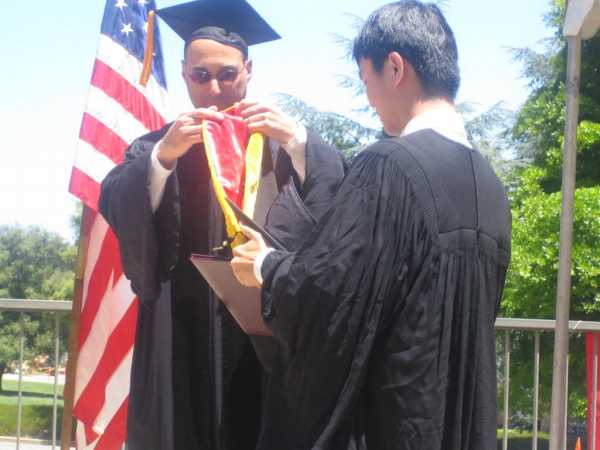 Grad 026.jpg 6/18/2006 5:58:18 PM